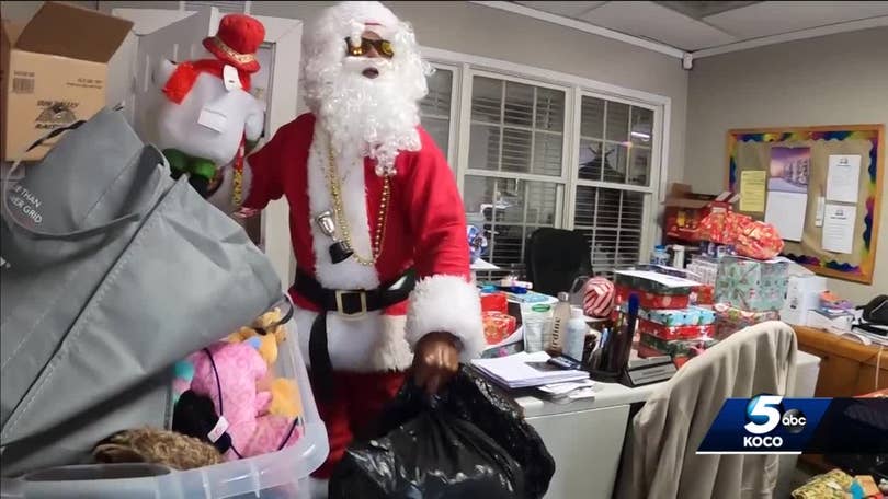 Christmas In The Hood Oklahoma City 2022 Self-Proclaimed 'Santa In The Hood' Gives Back To Community