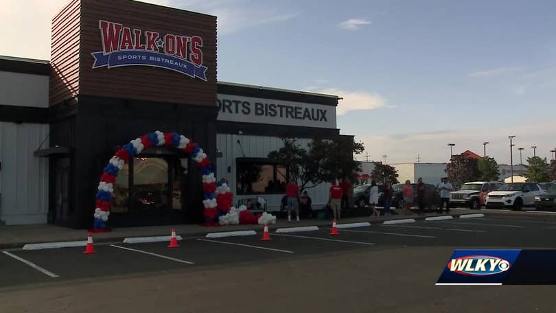 Walk-On's Sports Bistreaux - Taking shrimp and grits to a whole