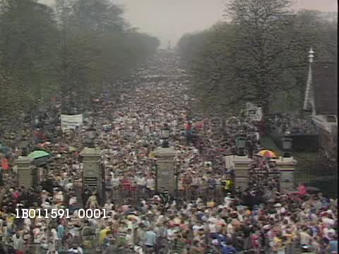 Las mejores fotos de 40 años de Maratón de Londres london marathon 1981, sponsored by gillette, sunday 29th march 1981, wilson the horse photo by staffdaily mirrormirrorpixgetty images