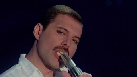 Freddie Mercury Morte L Assistente Racconta Gli Ultimi Giorni Del Cantante