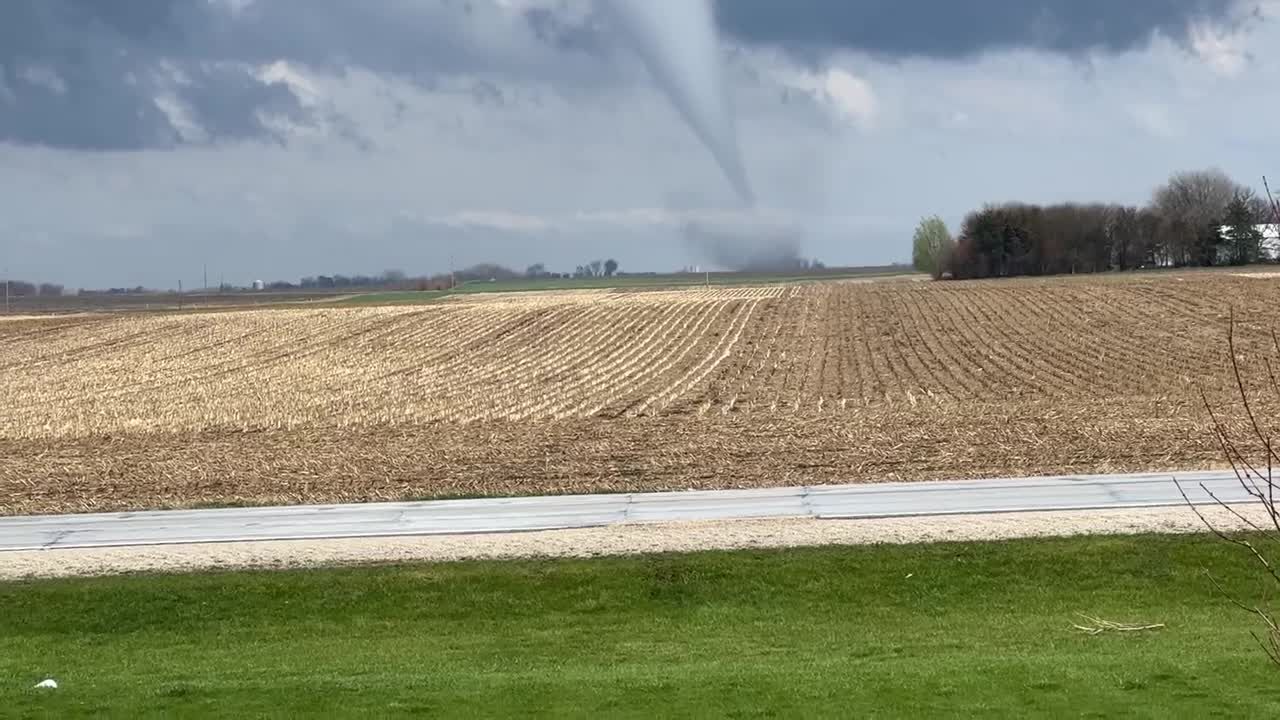 Rockwell City, Iowa tornado: Watch video of Calhoun County twister on April 16, 2024