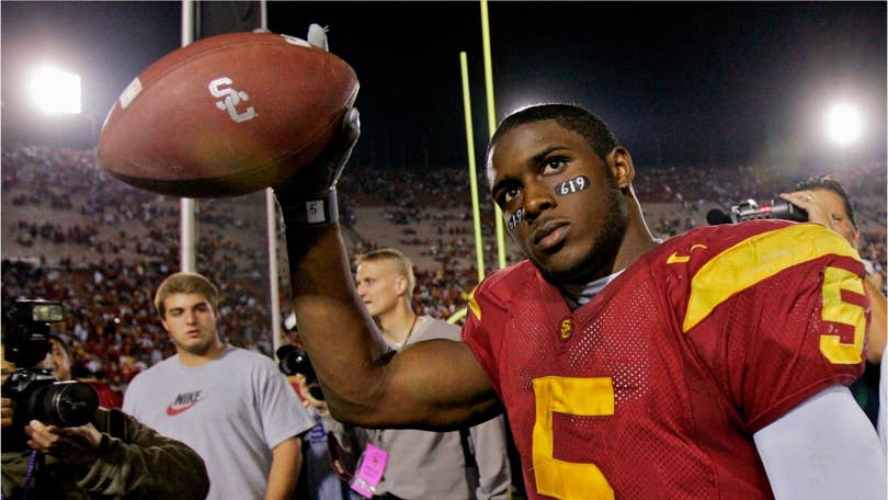 Reggie Bush, Pierre Thomas :) - New Orleans Saints