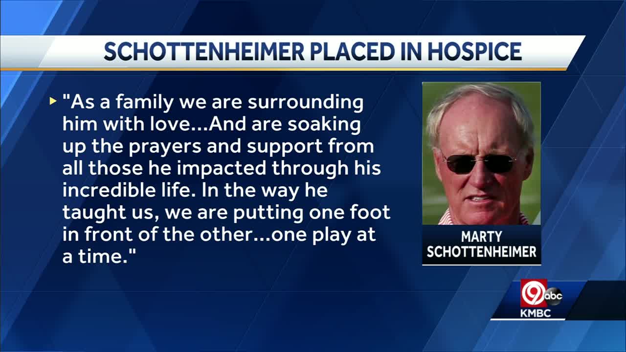 Former Chiefs players pay tribute to Marty Schottenheimer