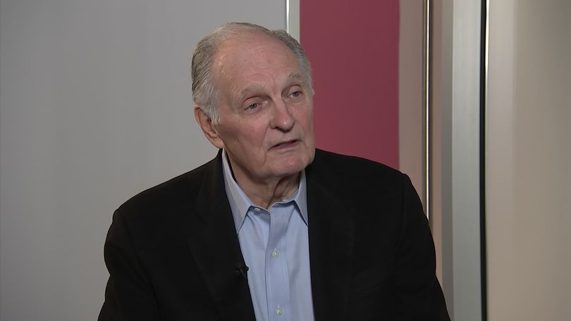 Alan Alda kept his boots and dog tags from 'M*A*S*H' for 40 years. Now  he'll offer them at auction