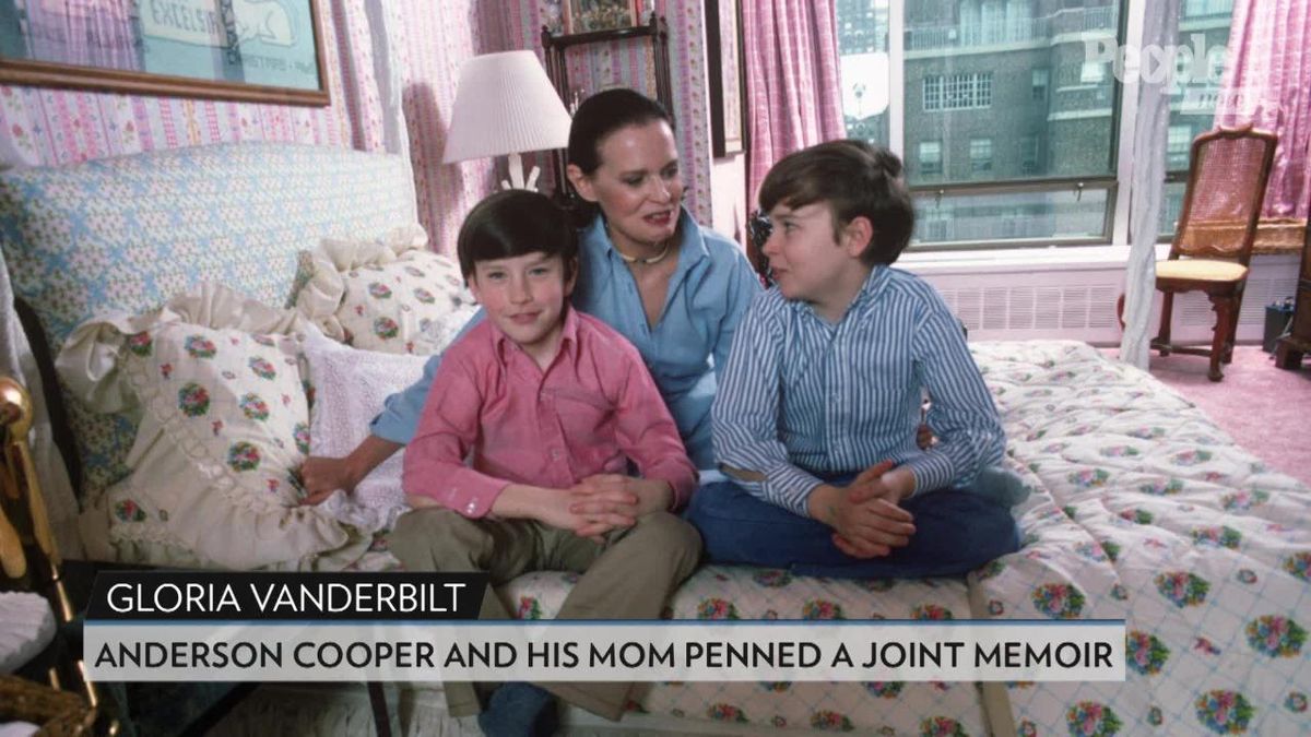 preview for Gloria Vanderbilt, Style Icon and Mother of Anderson Cooper, Dies at 95