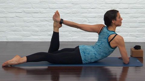 preview for Yoga: Quick Ab Sequence