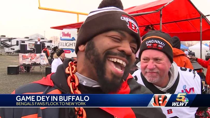 Cincinnati Bengals fans: Tailgaters show up, dress up for team