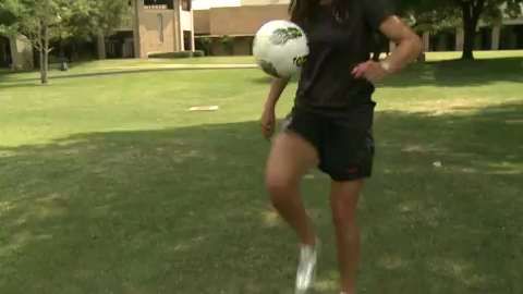 preview for Juggle a Soccer Ball: Carli Lloyd