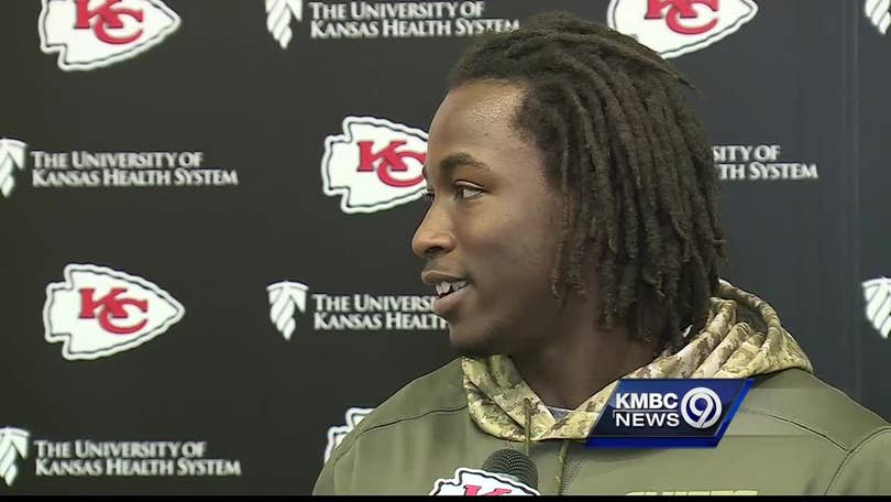 Kareem Hunt buys Willoughby South students tickets to Browns, Chiefs