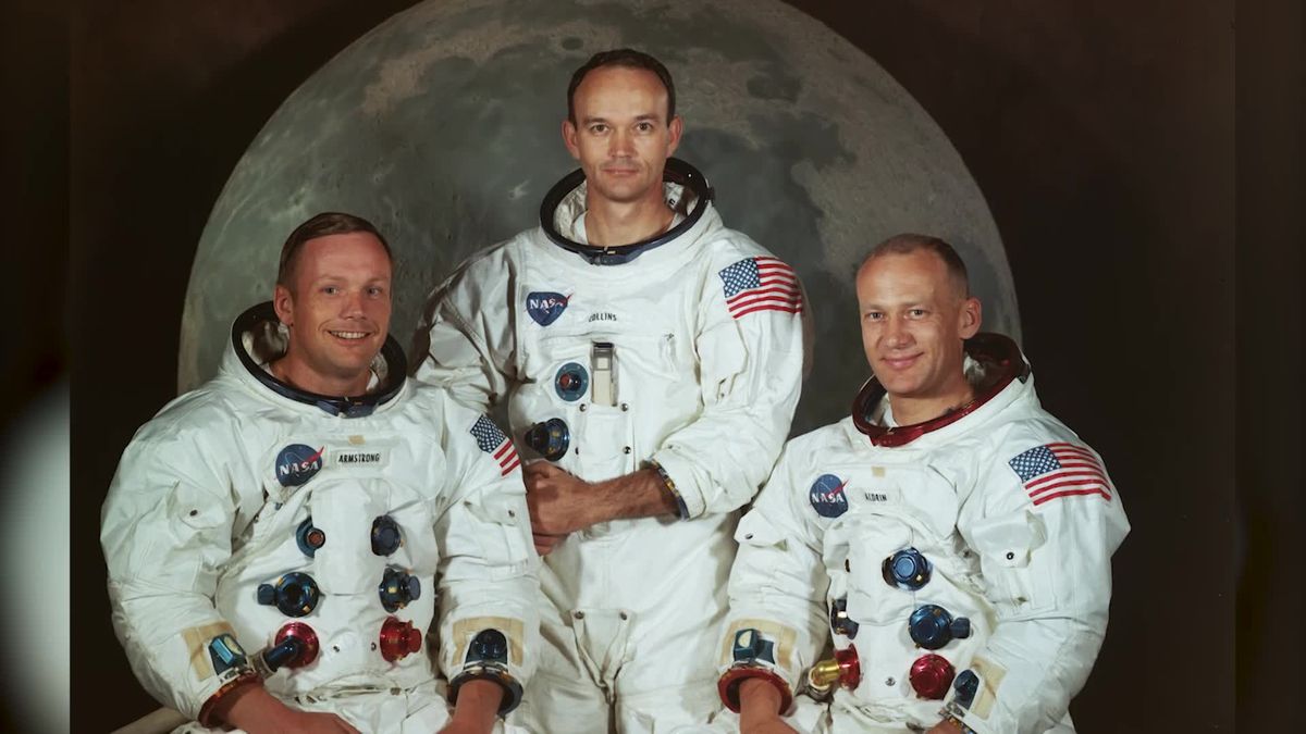 preview for How did the Apollo 11 astronauts train for the moon landing?
