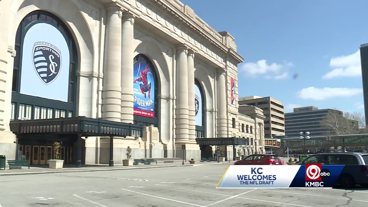 Amtrak on X: If you're taking Amtrak to or from Kansas City Union Station,  read this! Due to the NFL Draft, we'll be moving the pick-up and drop-off  location to W. 25th