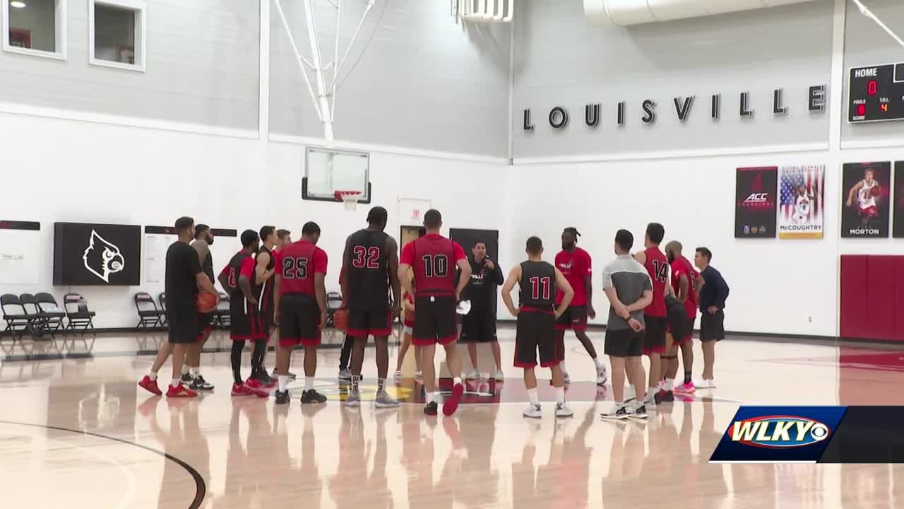 Louisville basketball legends return home to play in tournament