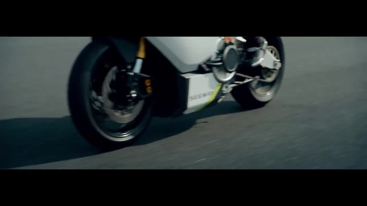 preview for NineBot Apex: Lo último de Segway es una moto ¡deportiva!