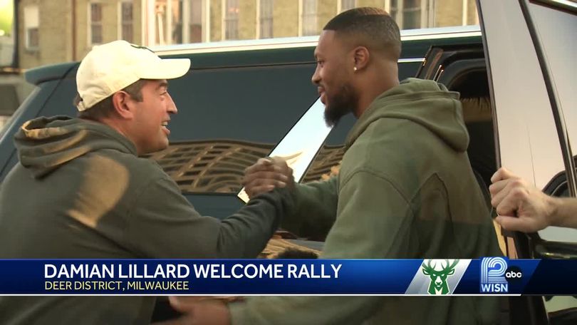 Welcome Damian Lillard to Milwaukee at a Bucks rally on Saturday