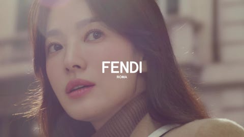 韓国の ラブロマンスの女王 ソン ヘギョがフェンディの新作ビデオで主演 ハーパーズ バザー Harper S Bazaar 公式