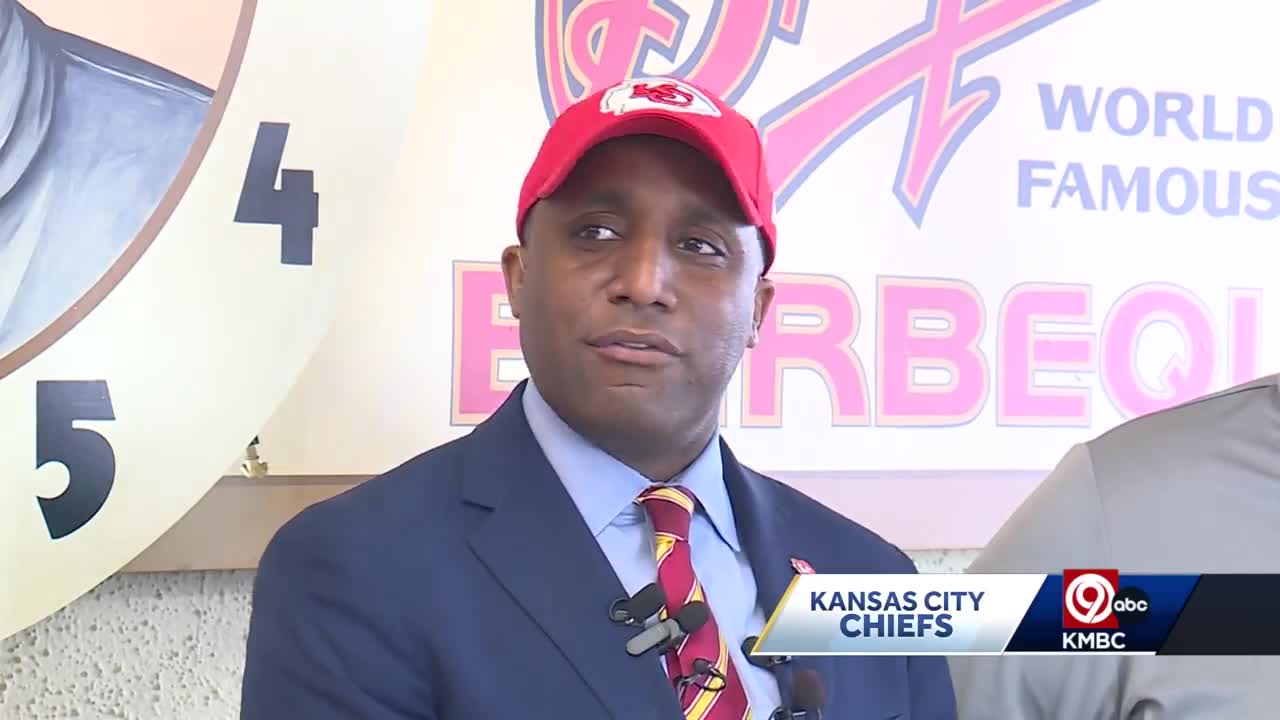 Kansas City's Quinton Lucas makes playoff bet with the mayor of Cincinnati