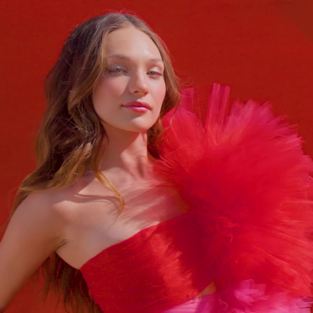 Maddie Ziegler Can't Remember a Time When She *Wasn't* Famous