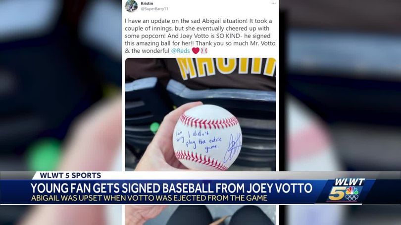 Young Reds fan upset after Votto ejected from game, faces similar