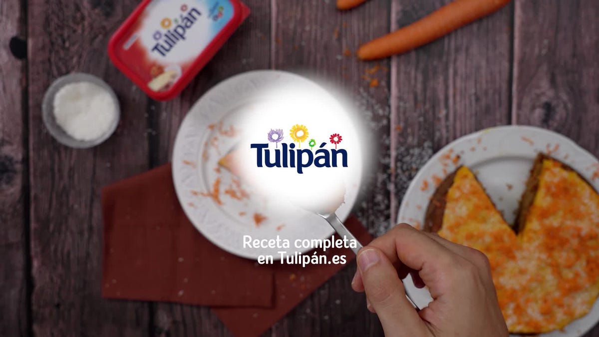 Food, Cuisine, Ingredient, Dish, Plate, Dessert, Baked goods, Tableware, Recipe, Orange, 