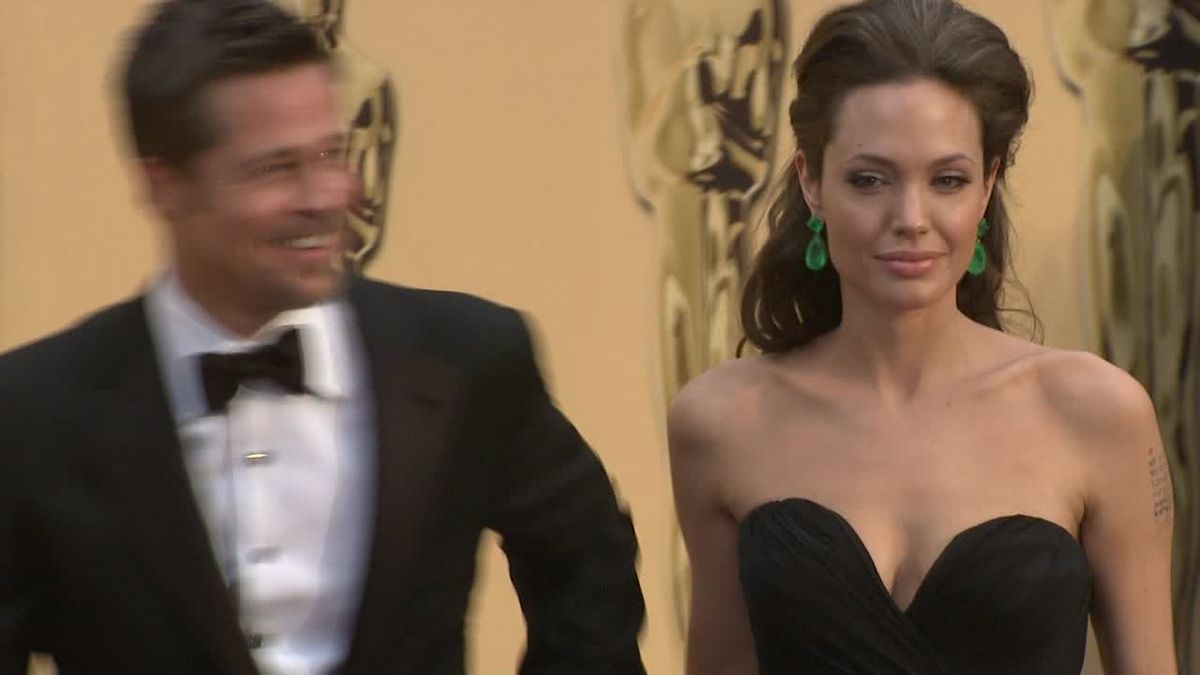 preview for Angelina Jolie and Brad Pitt at the 2009 Oscars