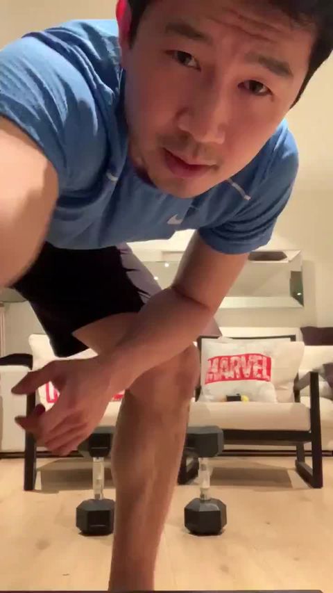 preview for Shang-Chi star shares "Marvel quarantine workout" (Twitter)