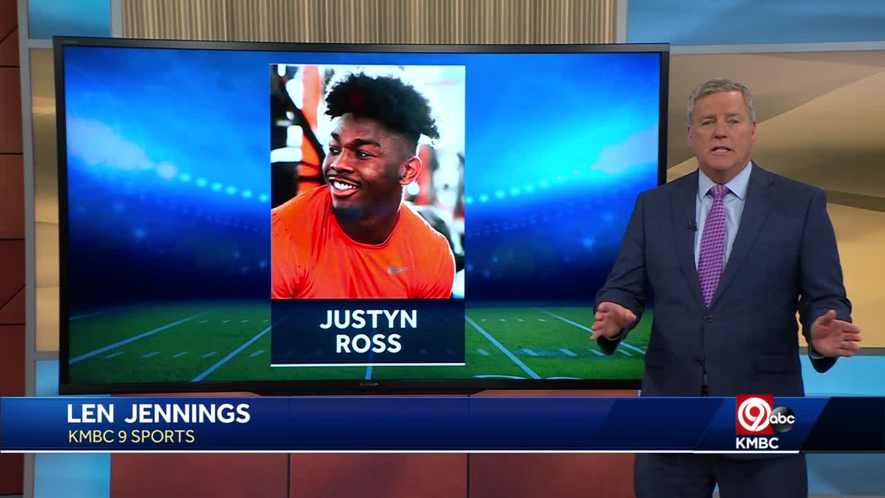 KC Chiefs Sign Clemson WR Justyn Ross After Falling Out of 2022 NFL Draft -  Sports Illustrated Kansas City Chiefs News, Analysis and More