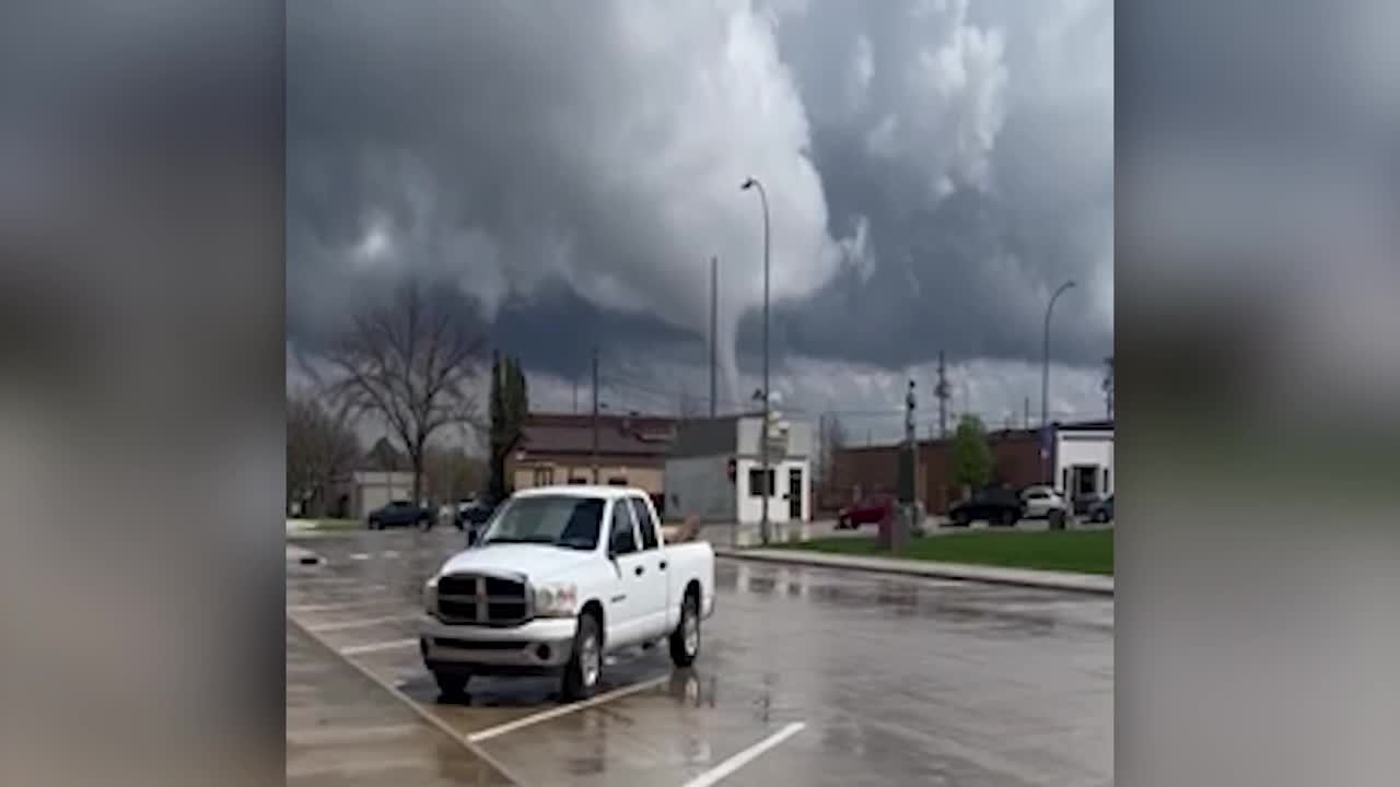 Raw video: Tornado forms near Rockwell City, Iowa