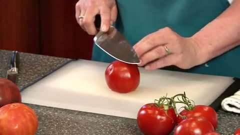 preview for How to Store and Slice Tomatoes