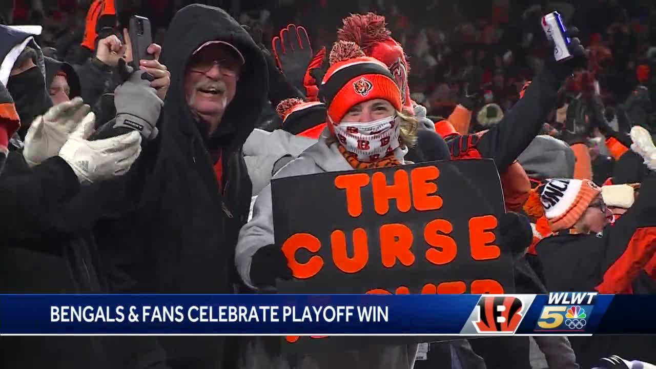 Bengals head coach drops off game balls at bars, restaurants