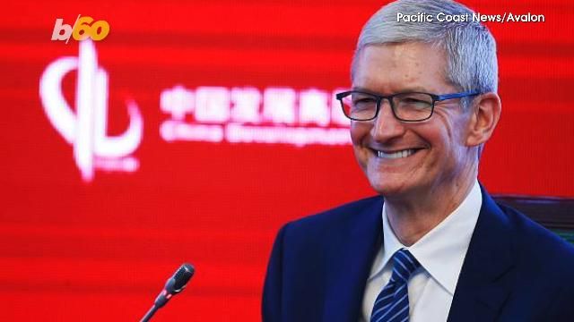 preview for Apple CEO Tim Cook Reveals He Wakes Up by 4 a.m. Every Day