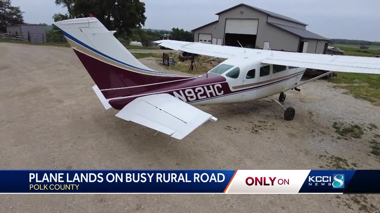 Pilot forced to land small plane on Iowa road