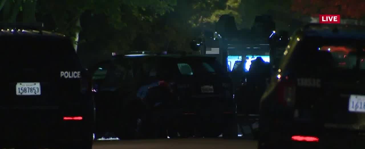 Sacramento police standoff peacefully ends, man taken into custody