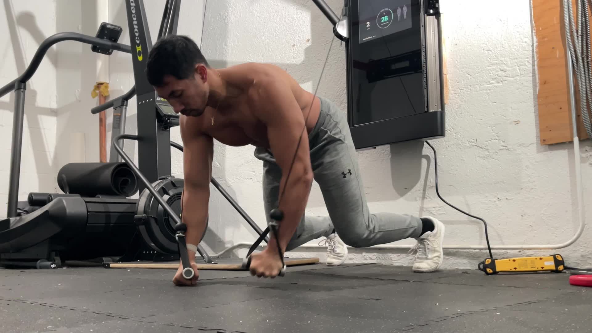 Push ups for 2024 inner chest line