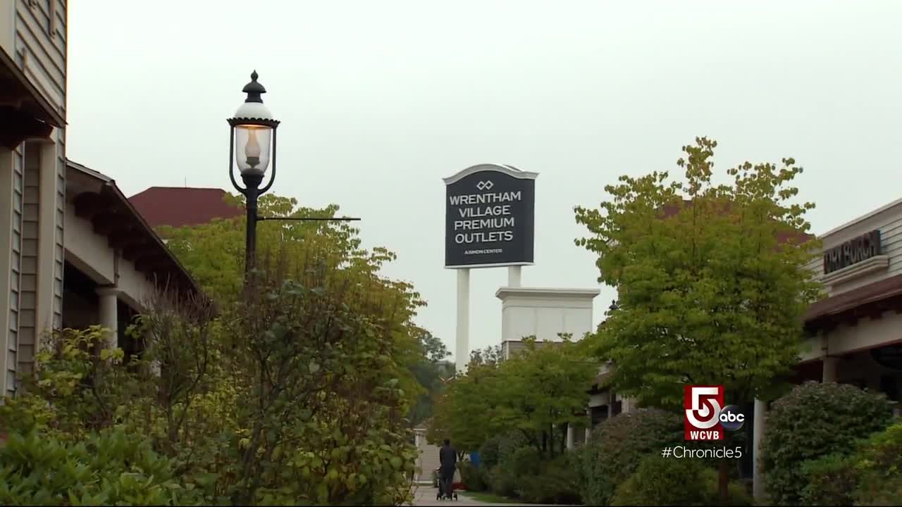 Wrentham Village  Boston Outlet Discount Shopping Mall