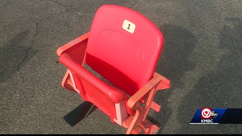 Major face-lift coming to Arrowhead Stadium, orange seats to be sold to  public