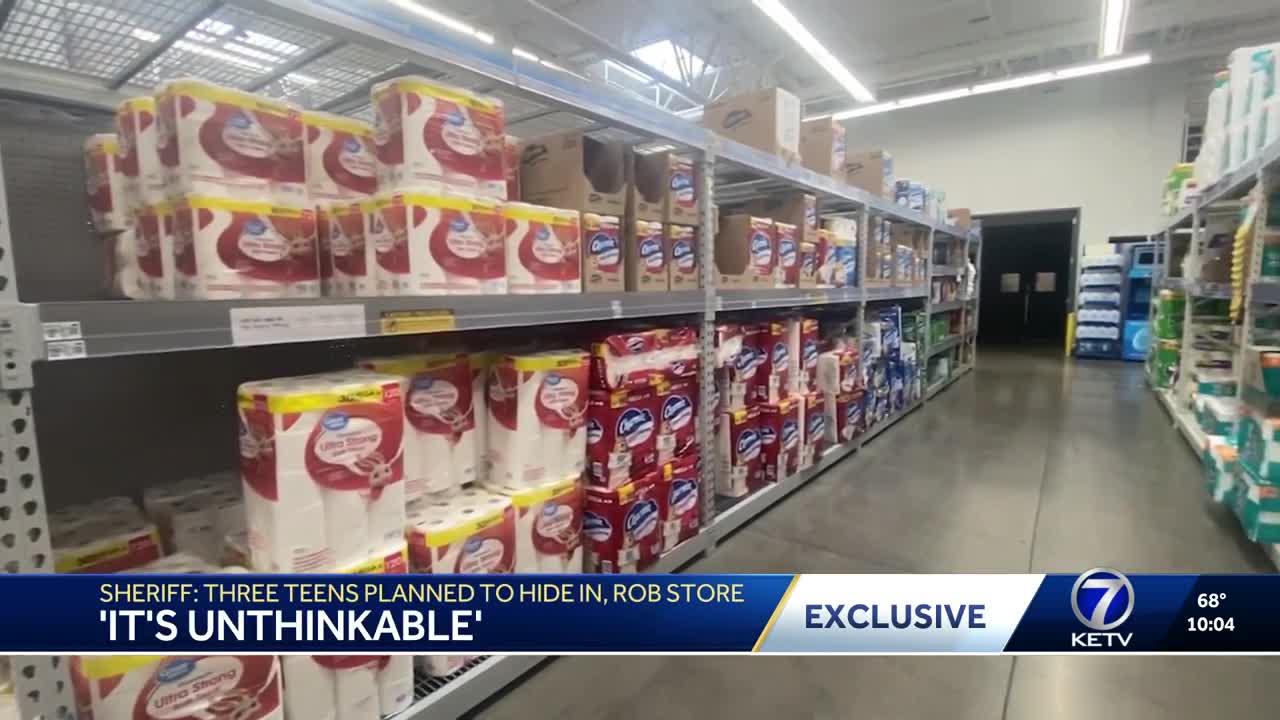 Three Teens Walmart Sleepover Foiled by Off-Duty Officer
