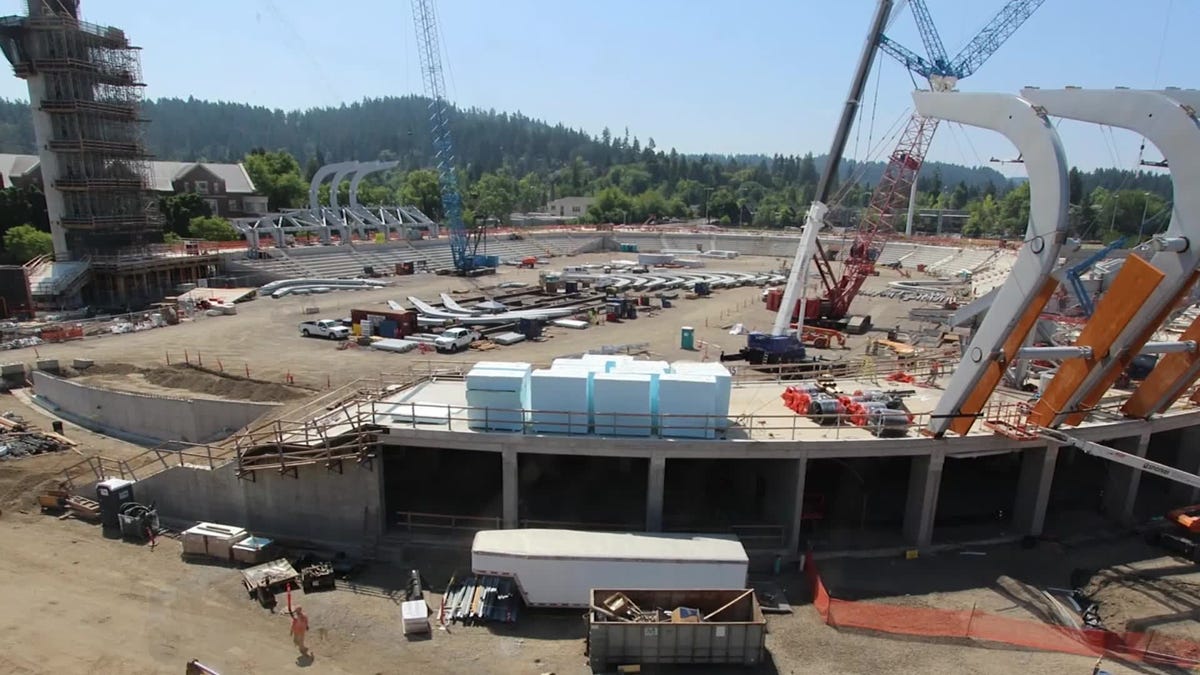 preview for El nuevo Hayward Field: así se construye el estadio del próximo Mundial de Atletismo