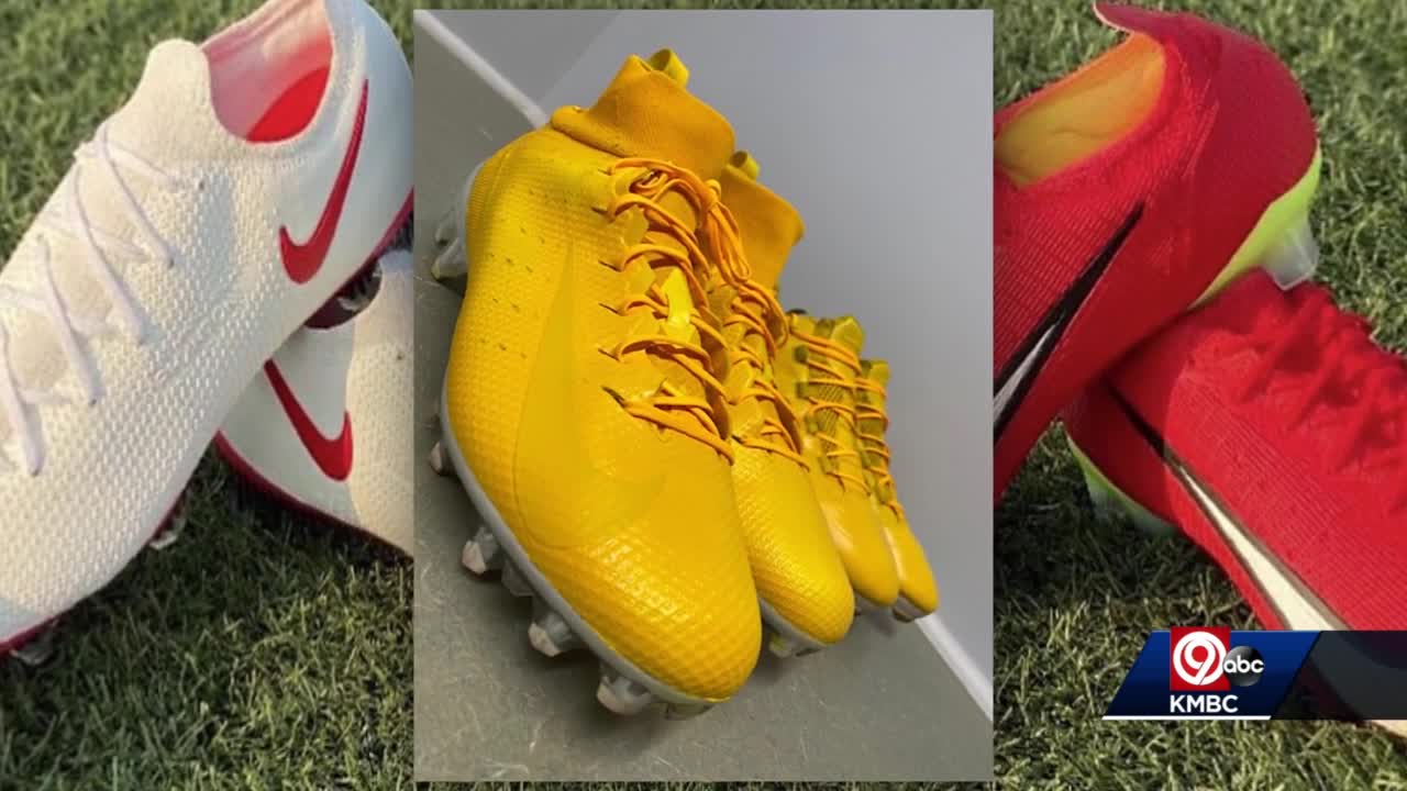 Chiefs player raffling off UVA tribute cleats