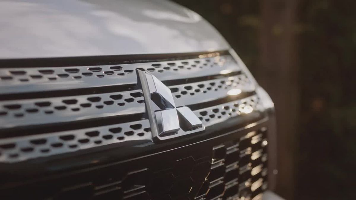 preview for El Mitsubishi Eclipse Cross PHEV 2021 se destapa en su primer spot comercial