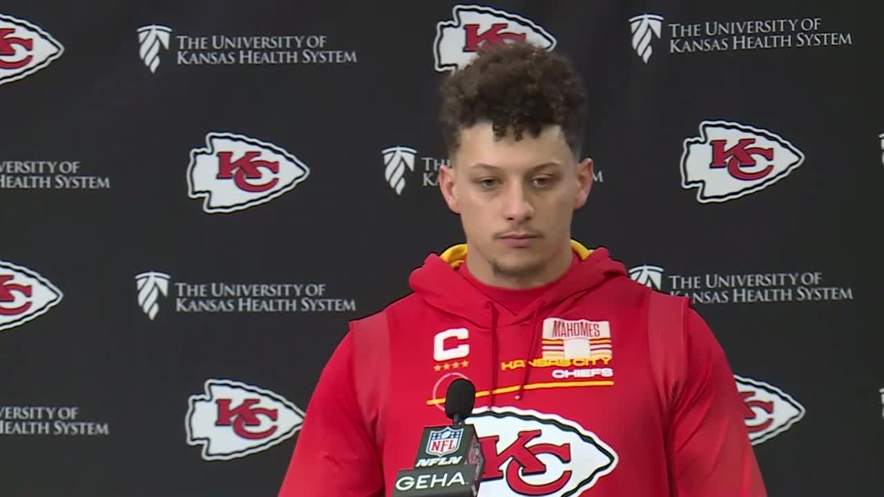 Patrick Mahomes Getting Advice from Tom Brady Ahead of AFC Title Game