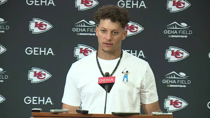 Mahomes throws 2 TD passes as Chiefs beat Commanders 24-14