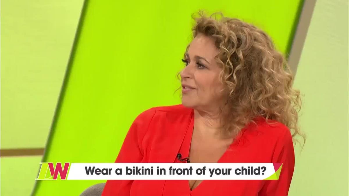 preview for Nadia Sawalha's phone goes off live during Loose Women,