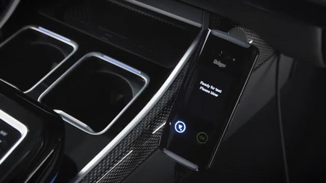 preview for Así funciona el alcoholímetro antiarranque Dräger Interlock en los BMW
