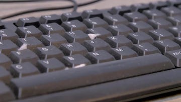 How to clean a keyboard