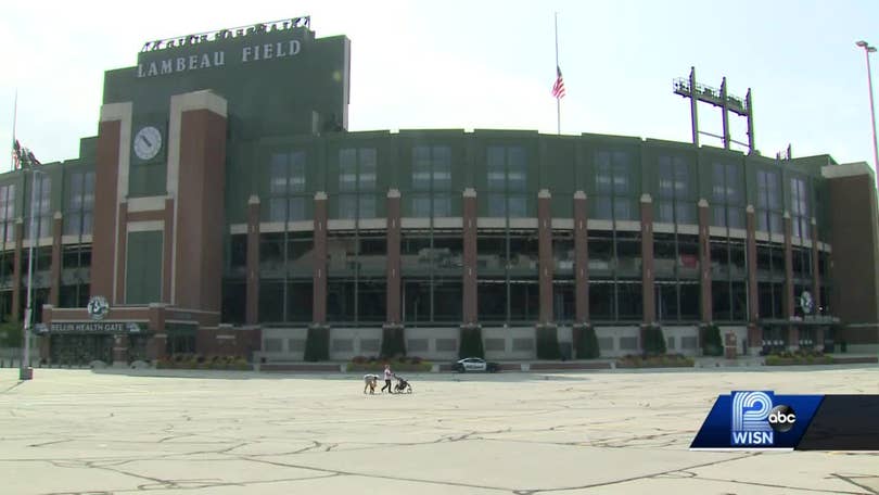 At Lot 1 at Lambeau tailgate, Packers fans take partying seriously