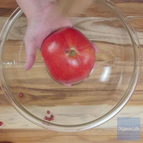 preview for Kitchen Hack: Spanking The Pomegranate
