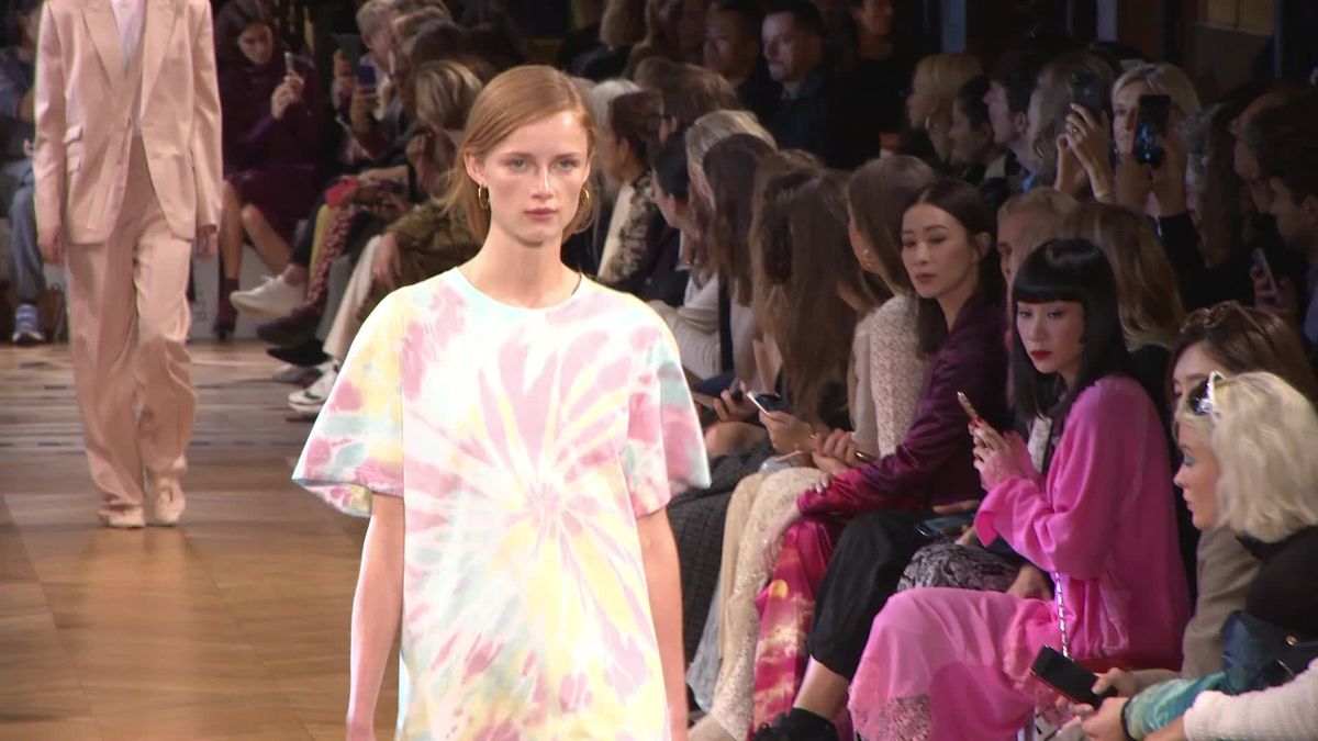 preview for Tie-dye is back at Paris Fashion Week