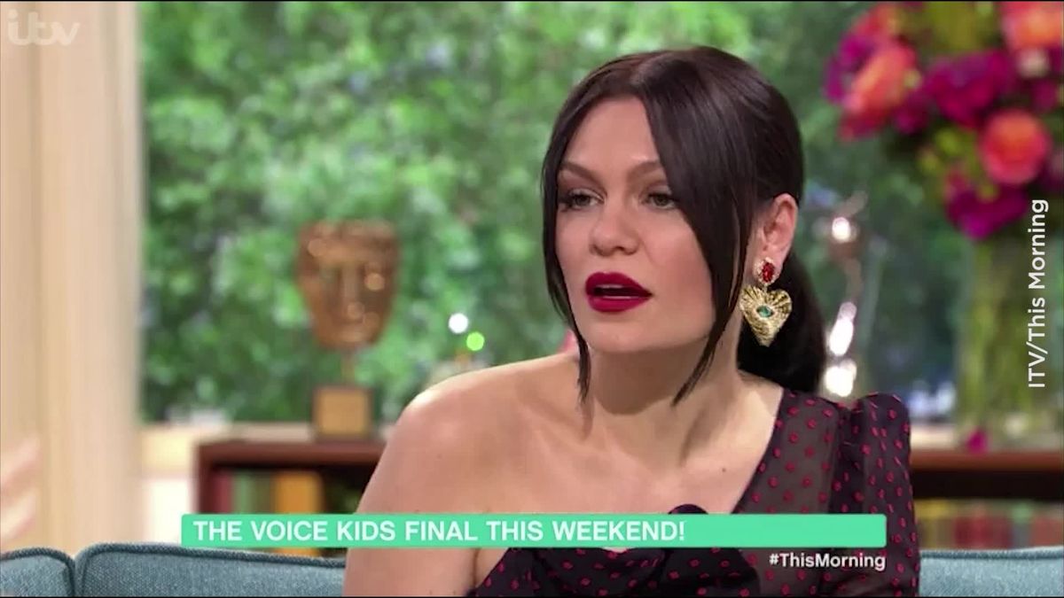 preview for Jessie J shuts down question about Channing Tatum live on TV