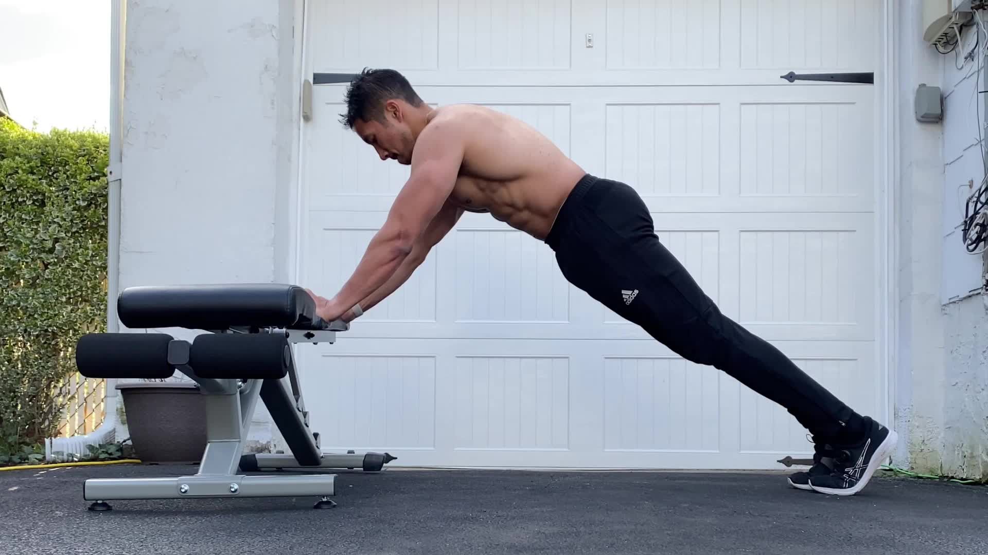 This Guy Tried 'Mewing' Exercises Every Day for a Whole Month