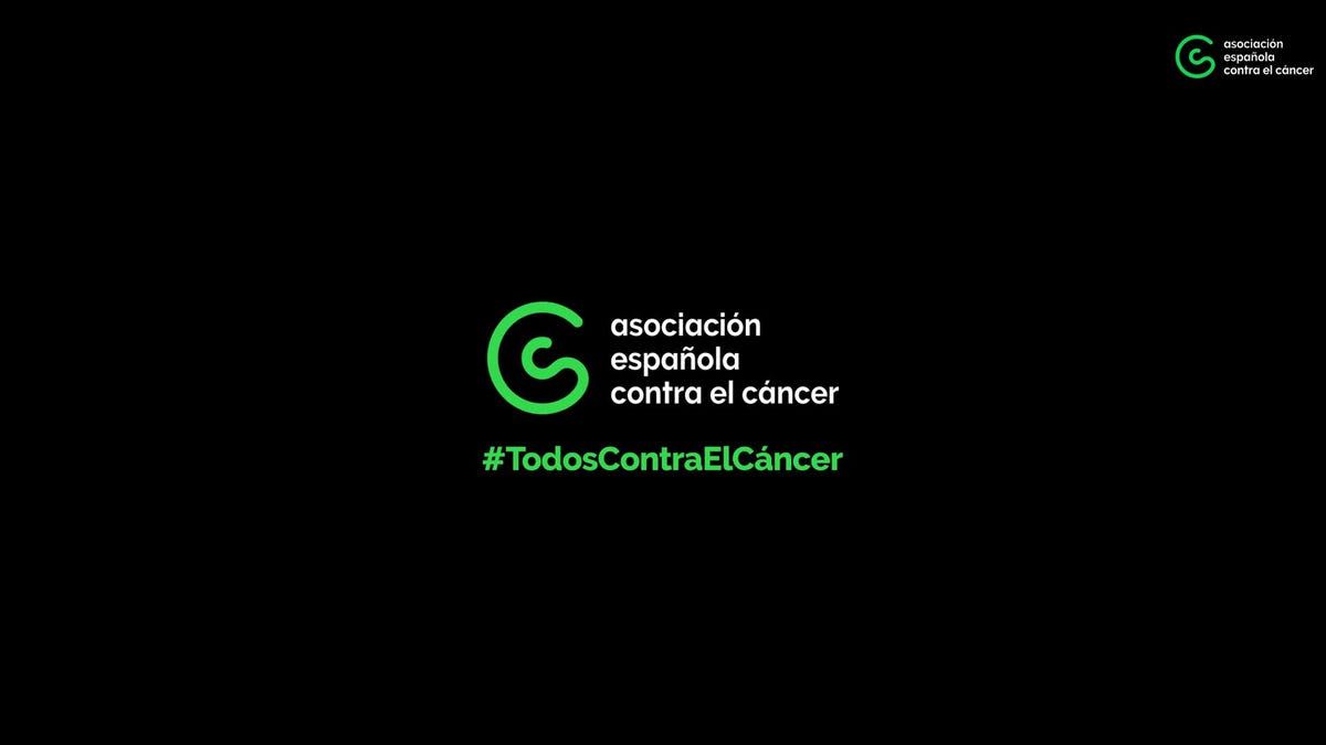 corredores durante la carrera en marcha contra el cáncer en madrid